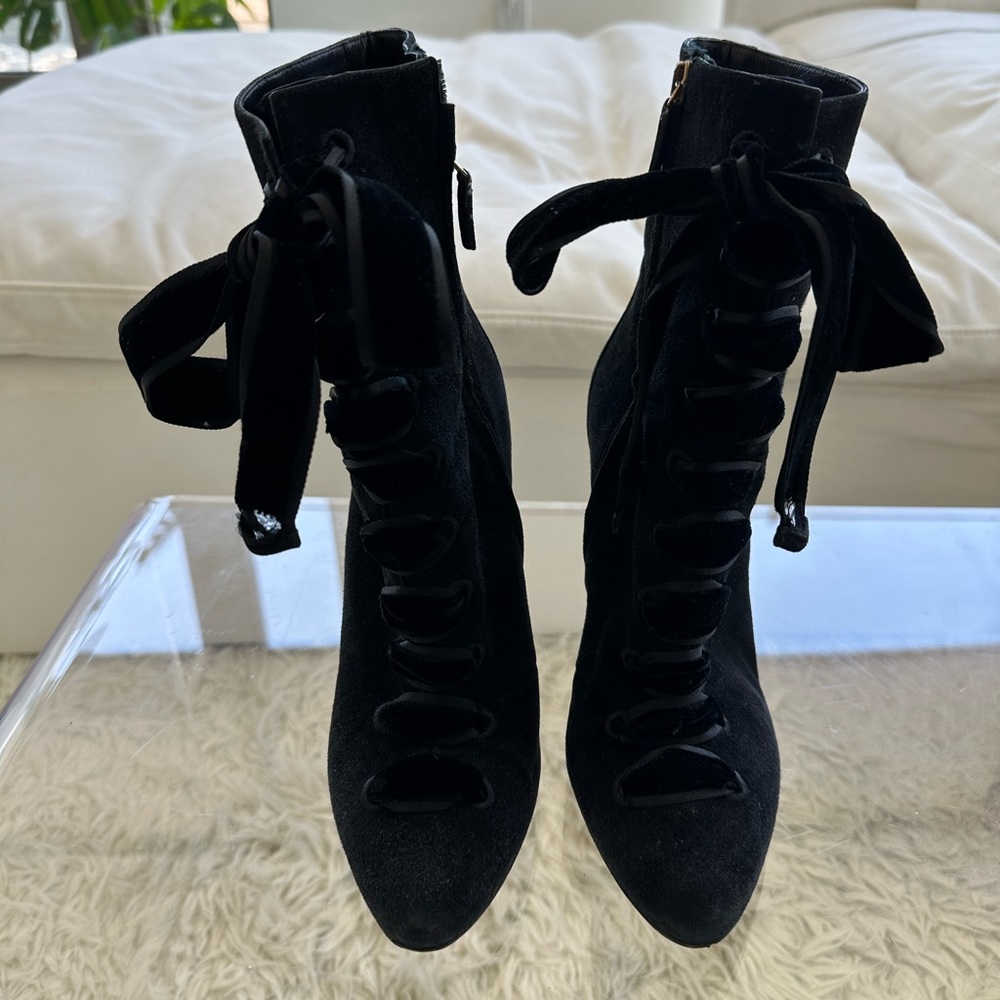 GUCCI Suede Lace-Up Boots SIZE EU 38.5